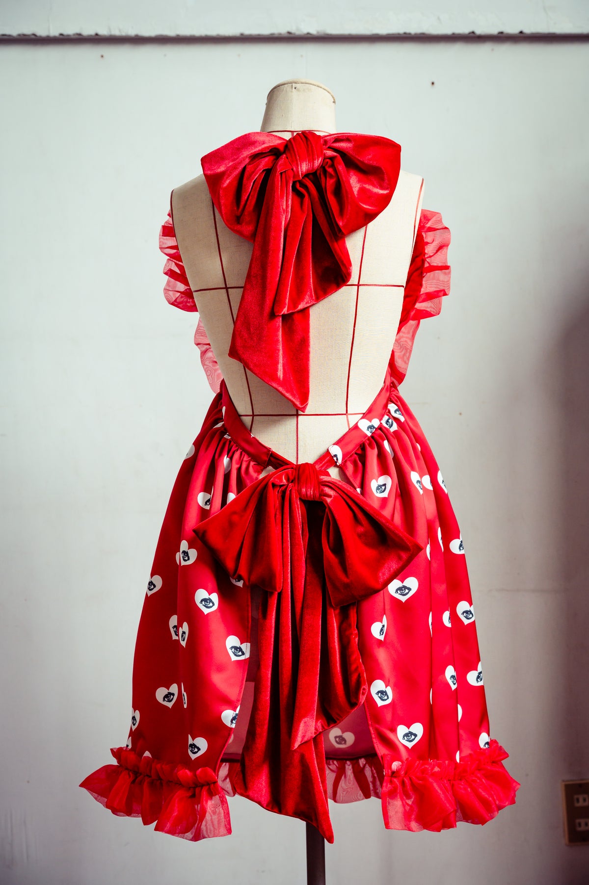 Eye heart pinafore | GALAXY BROAD SHOP