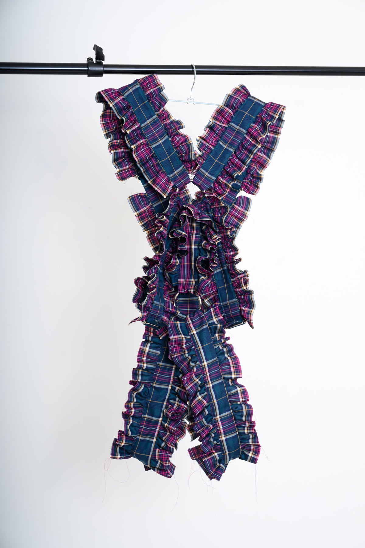 Ruffle Harnes | GALAXY BROAD SHOP