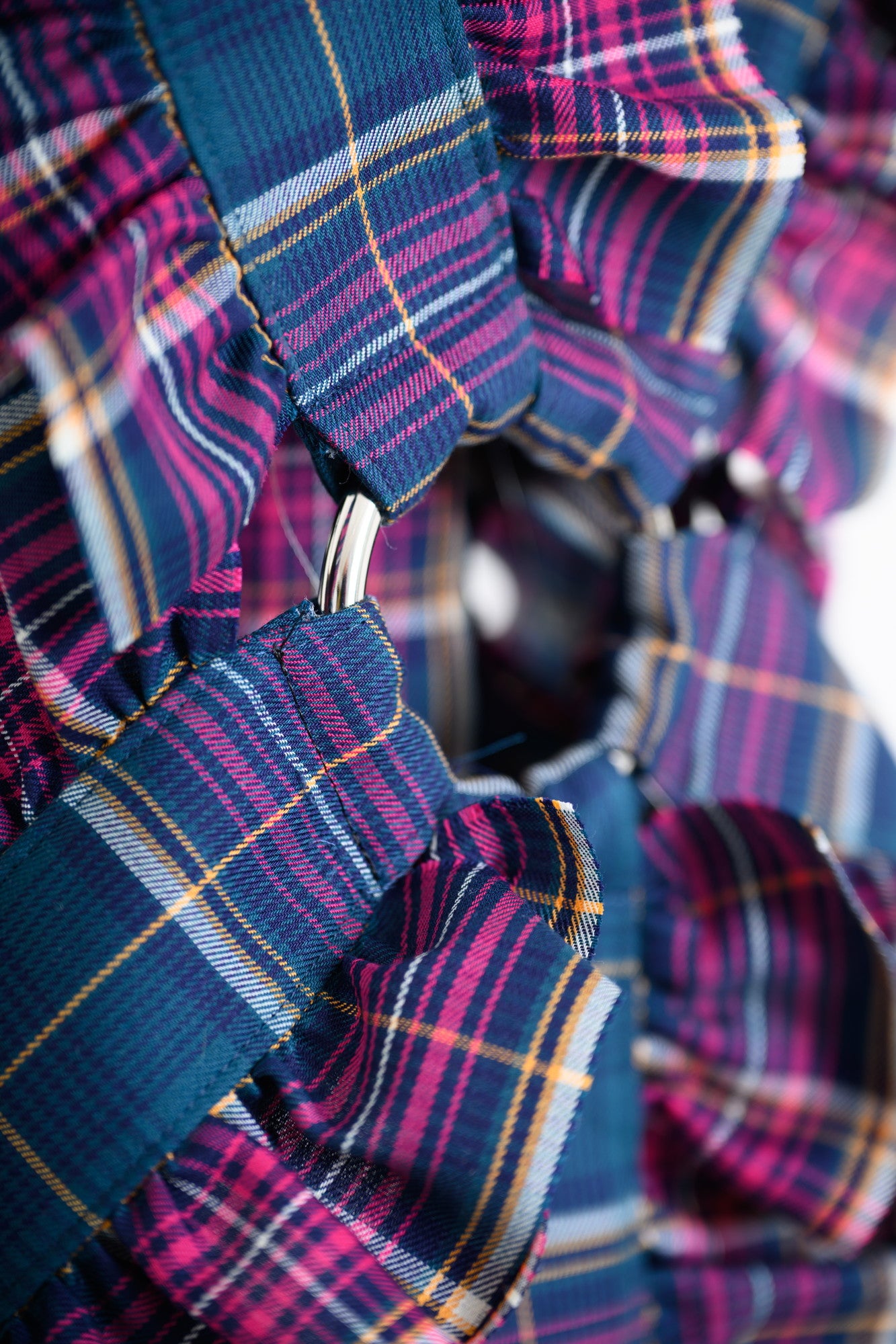 Ruffle Harnes | GALAXY BROAD SHOP