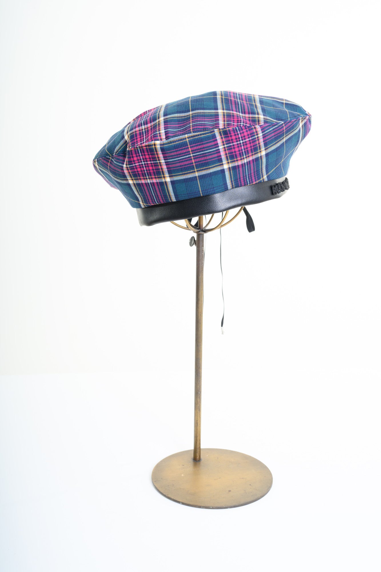 Embroidery Beret | GALAXY BROAD SHOP