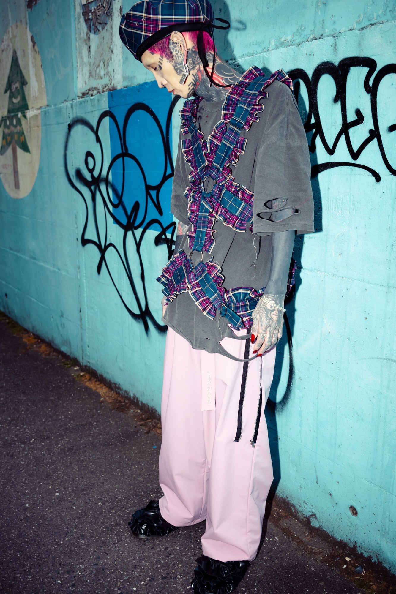 Ruffle Harnes | GALAXY BROAD SHOP