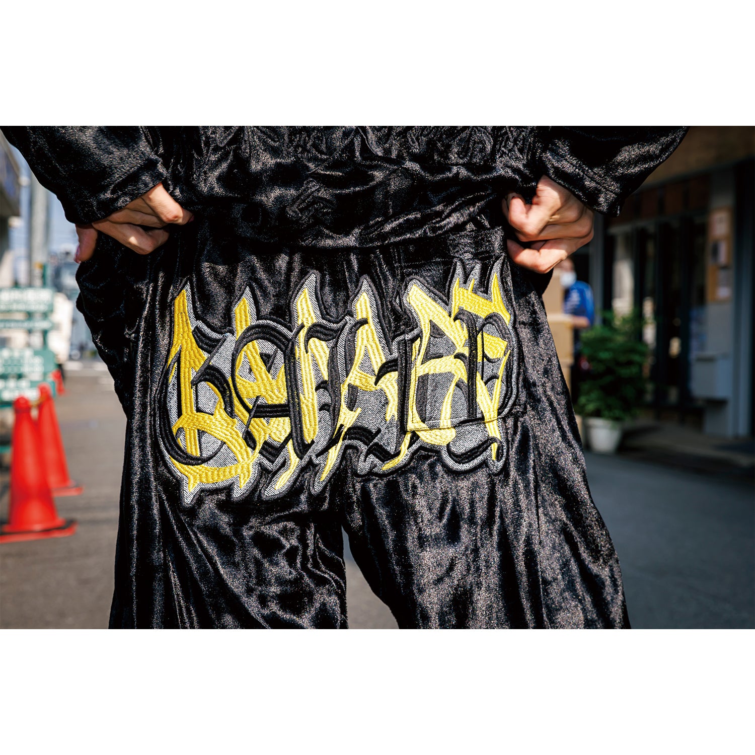 キズきょうのすけ × GALFY THE KYONOFY VELBOA PANTS | GALAXY