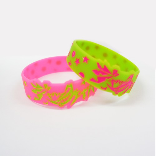 【Jackcaper katsudou hantoshi kinen oneman「Muryo? Yuryo? Kimeteiryo」】 Rubber bracelet (pink)