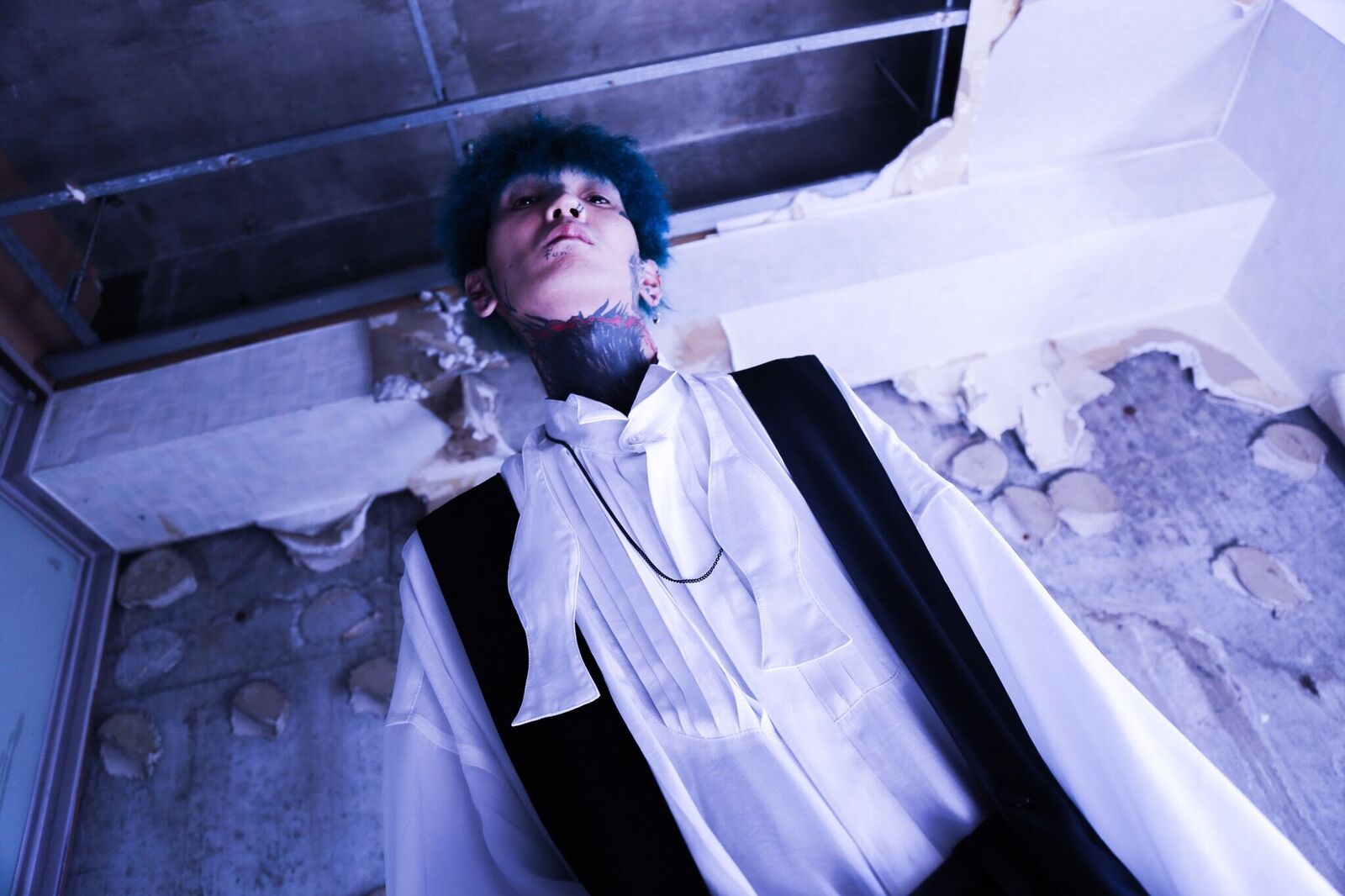 MADARANINGEN マダラニンゲンGEOMETRIC T ホワイト TIE