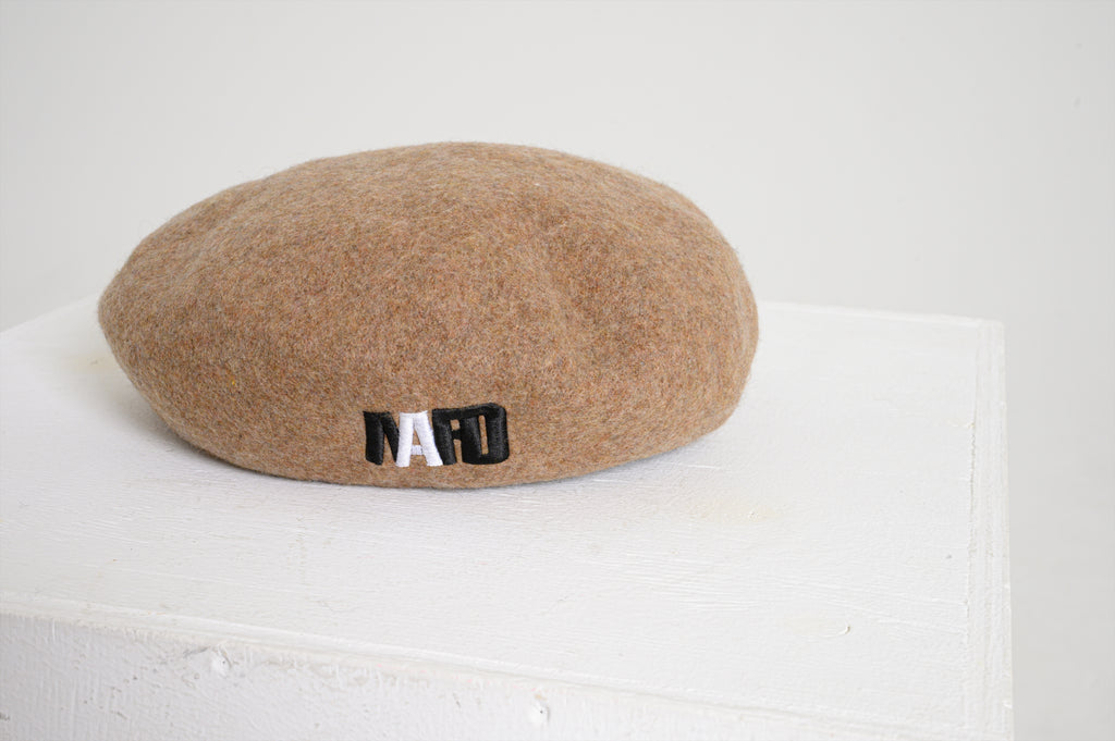 Embroidery Beret [Beige]