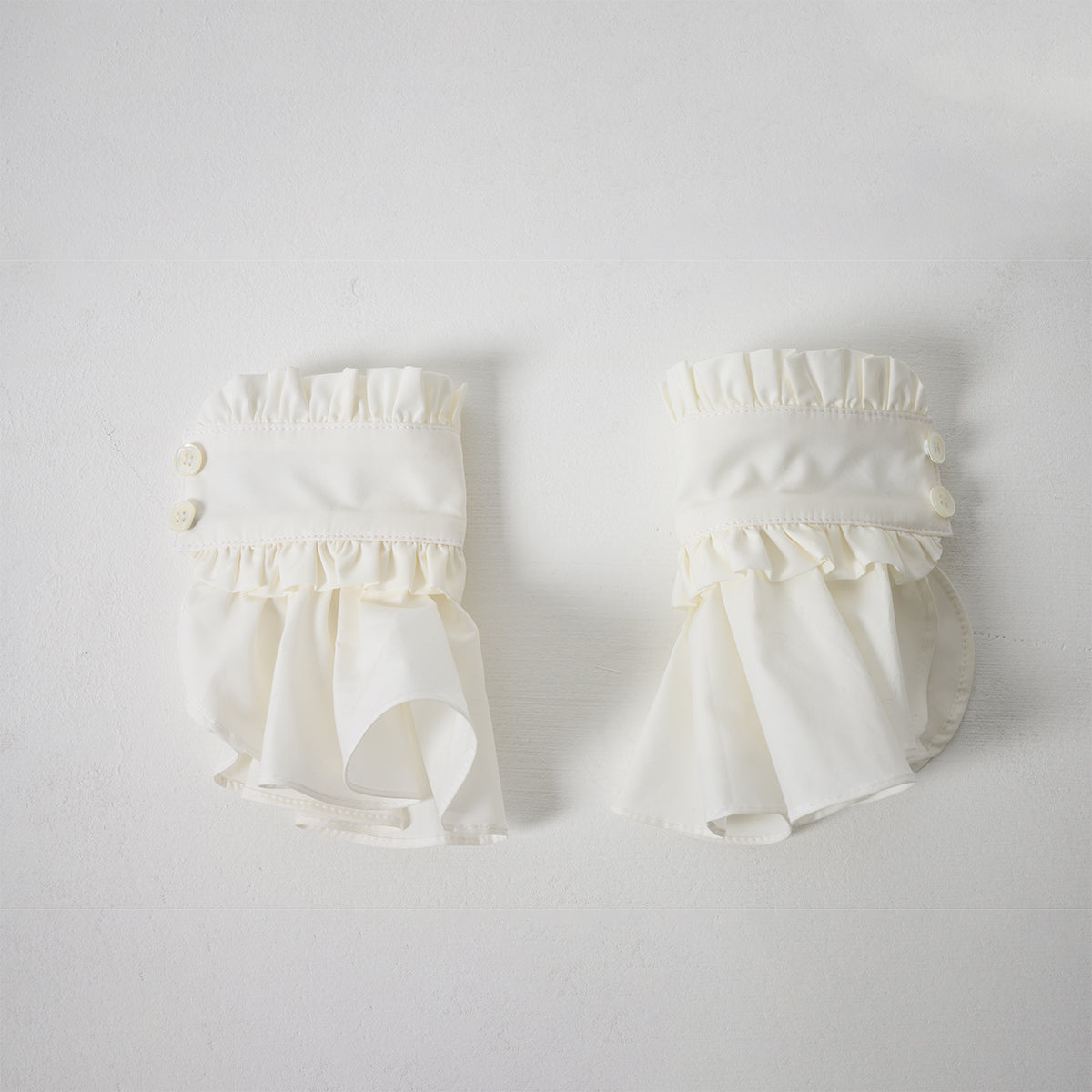 RUFFLE DETAIL CUFFS | GALAXY BROAD SHOP